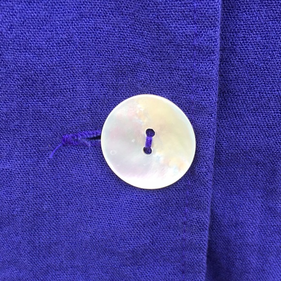 Beautiful Blue Blouse with Abalone Buttons - Picture 5 of 8